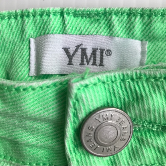 YMI SZ 5 Mid-Rise Denim Frayed Cut-Off 3" Women's Shorts in Lime Green NEW - Picture 3 of 14